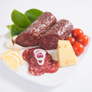 Swiss Deli Dutch Smoked Salami is a traditional fine textured mild-flavoured salami with distinct coriander, garlic and pepper flavour.